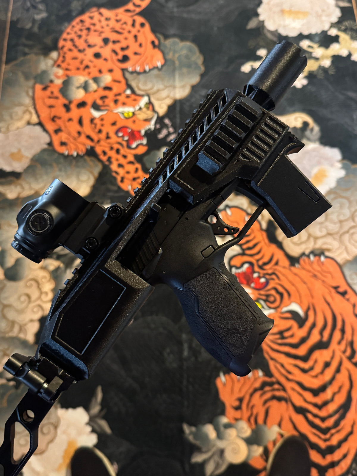 Centaur chassis installed on a Taurus TX22 Gen 2 T.O.R.O. with an optic and spare magazine holder